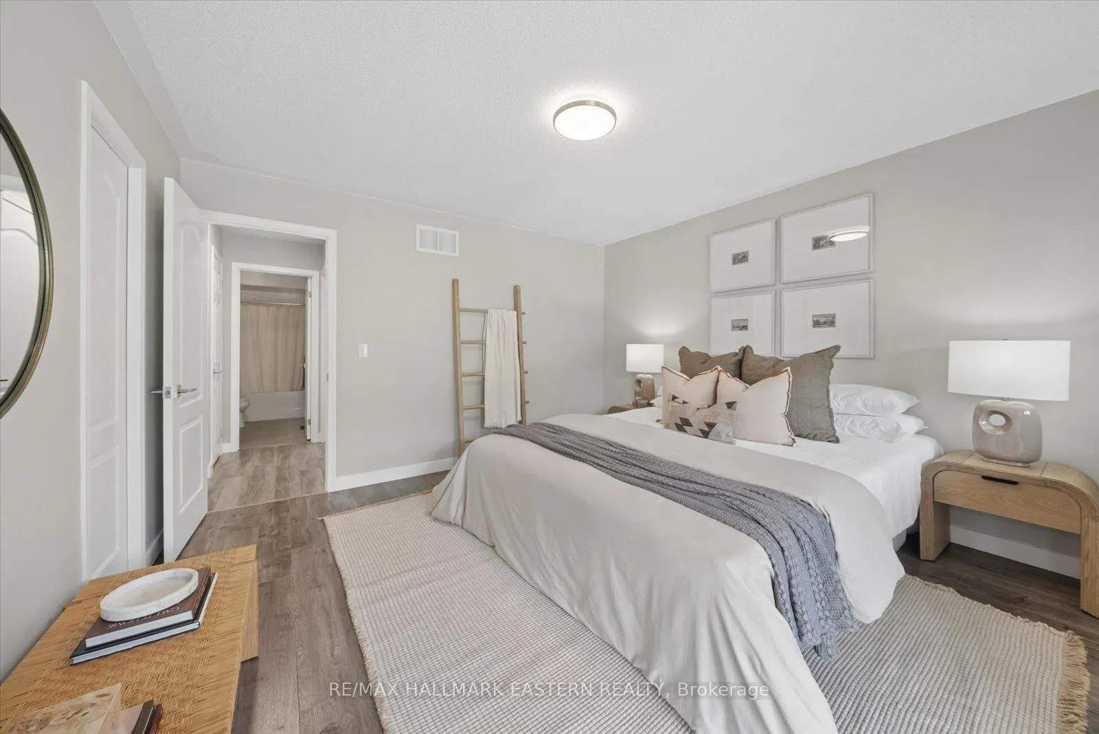 Photo 17 of 2510 Cunningham Boulevard, Peterborough, Ashburnham Ward 4 — HOMEH
