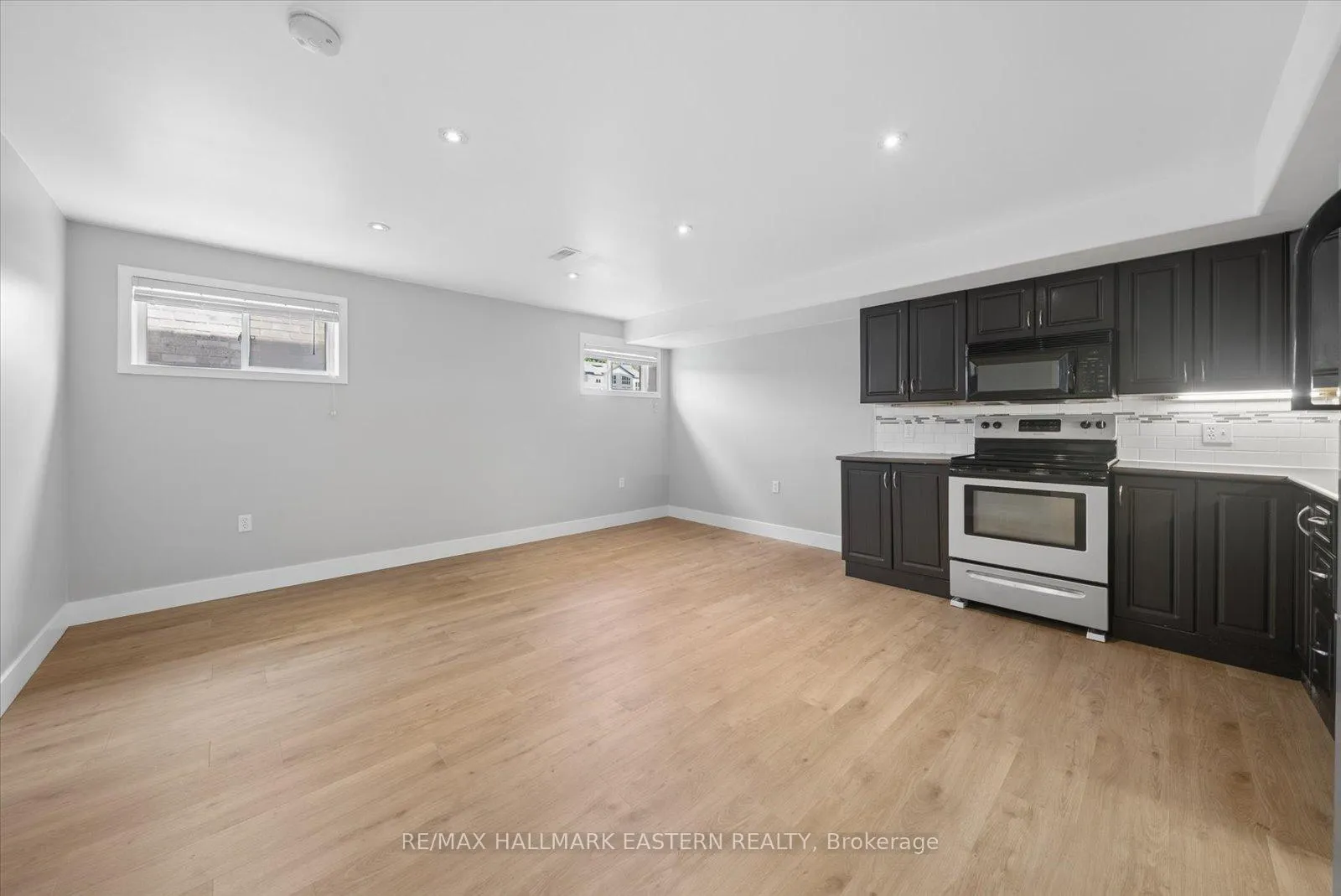 Photo 22 of 2510 Cunningham Boulevard, Peterborough, Ashburnham Ward 4 — HOMEH