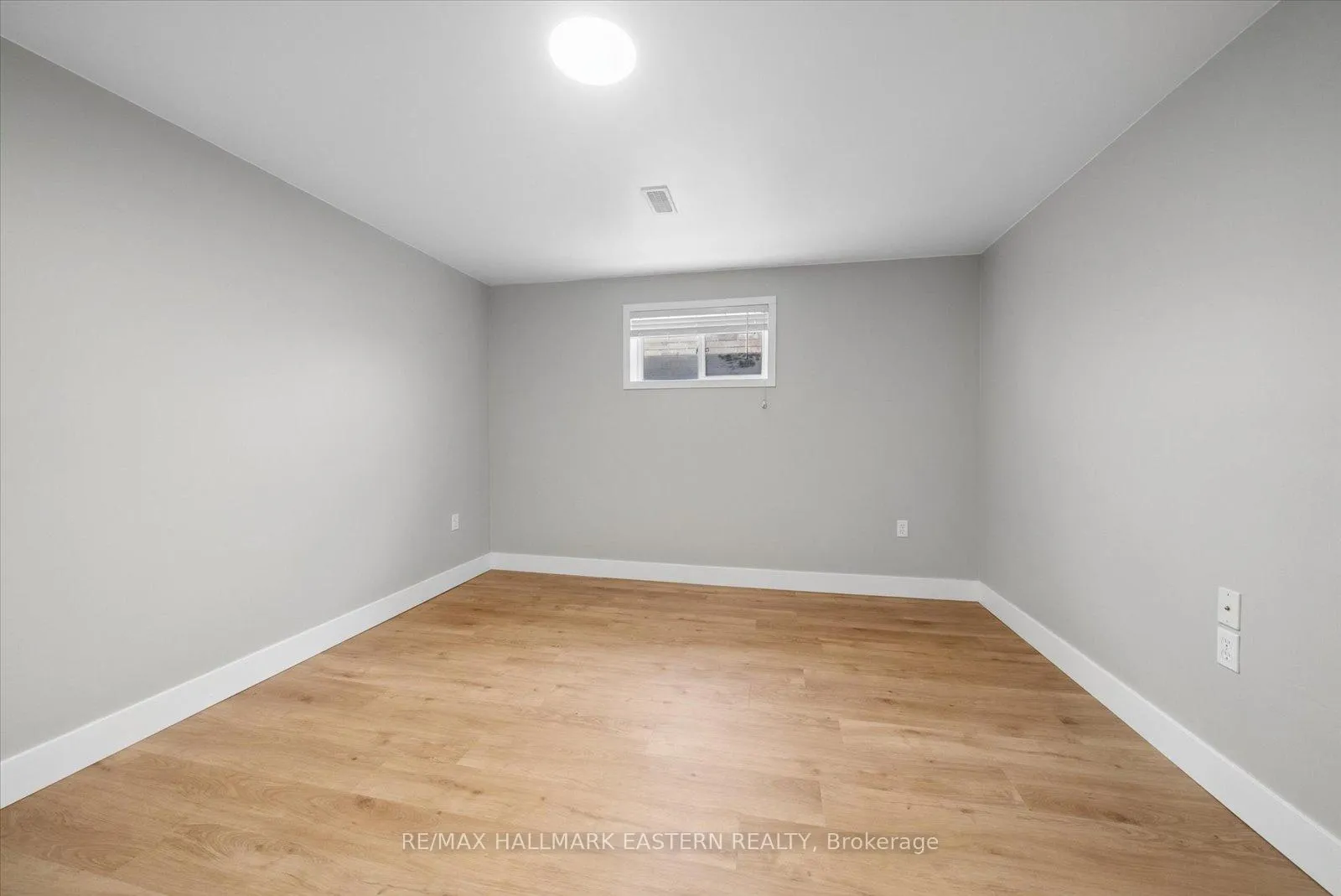 Photo 26 of 2510 Cunningham Boulevard, Peterborough, Ashburnham Ward 4 — HOMEH