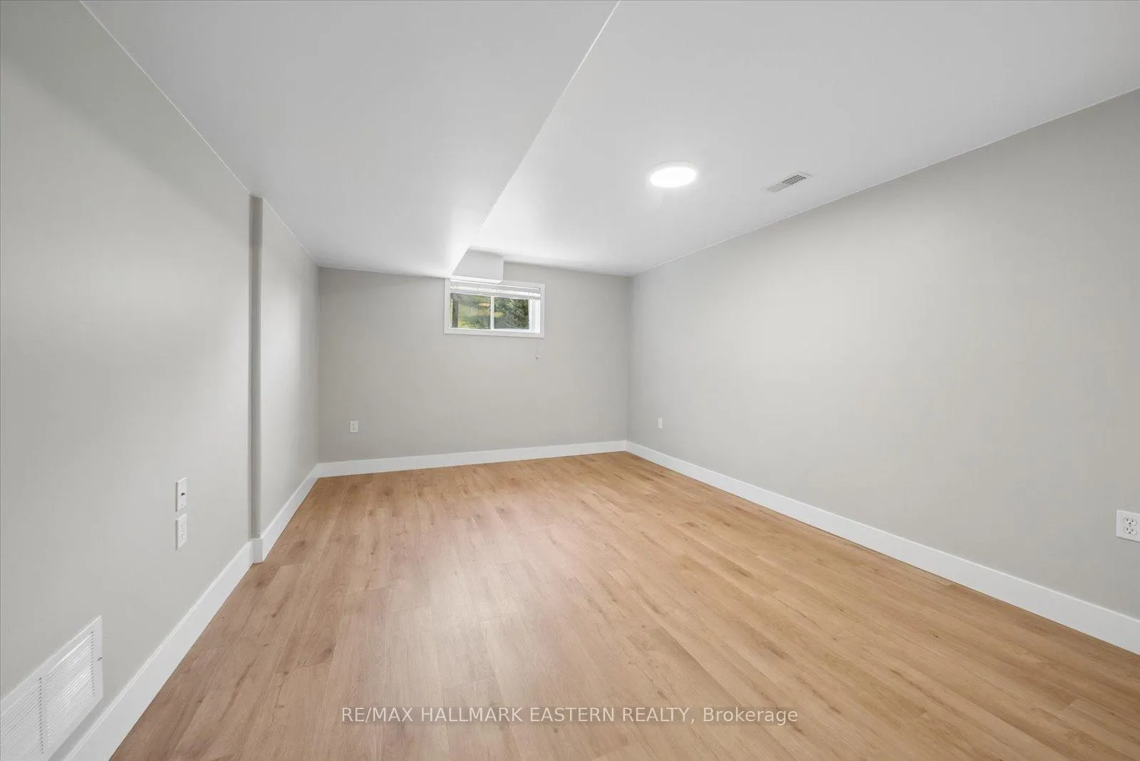 Photo 28 of 2510 Cunningham Boulevard, Peterborough, Ashburnham Ward 4 — HOMEH