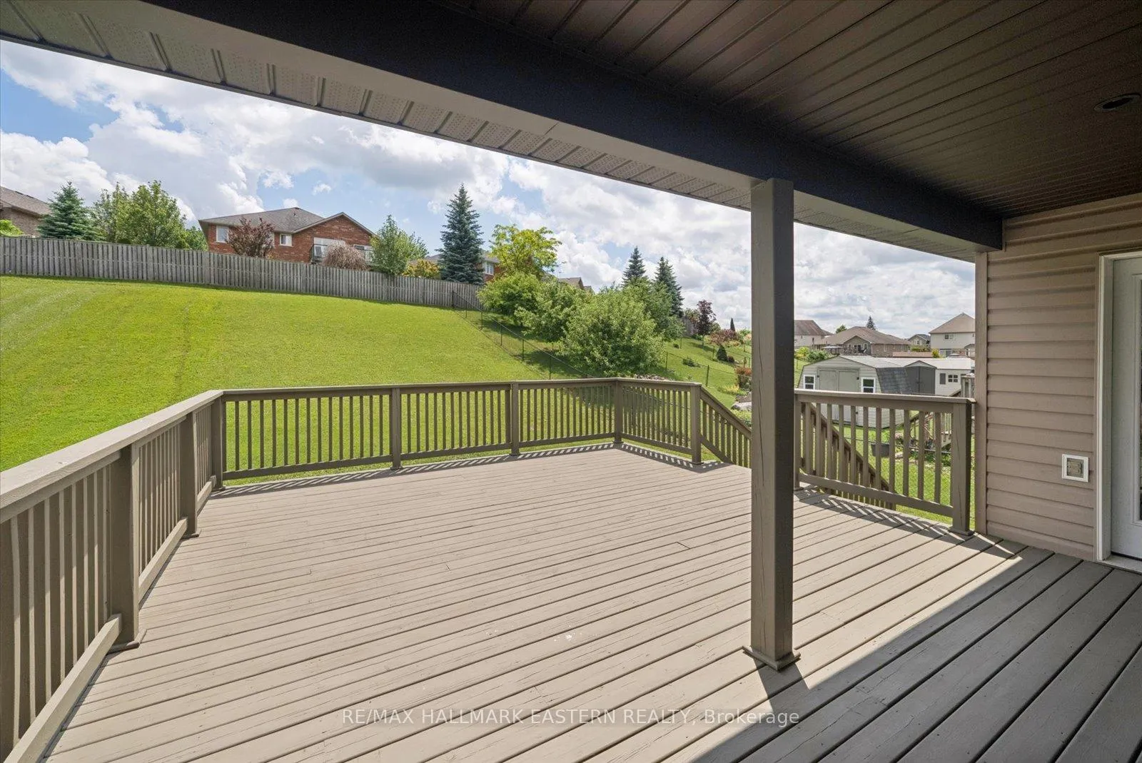 Photo 37 of 2510 Cunningham Boulevard, Peterborough, Ashburnham Ward 4 — HOMEH