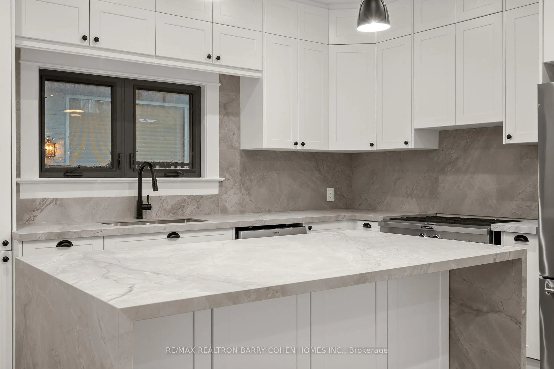 Photo 15 of 231 Macpherson Avenue, Toronto, Casa Loma — HOMEH
