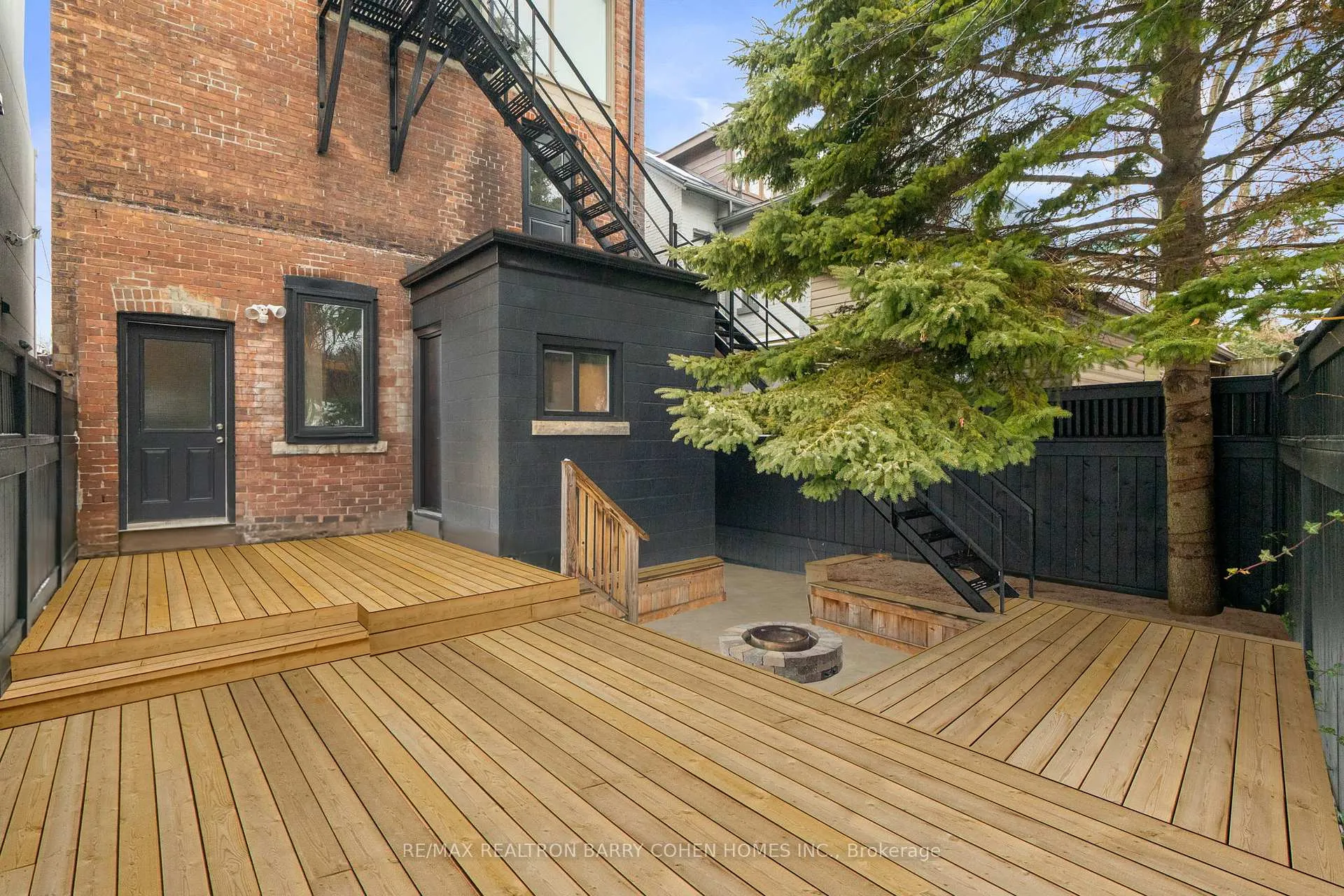 Photo 39 of 231 Macpherson Avenue, Toronto, Casa Loma — HOMEH