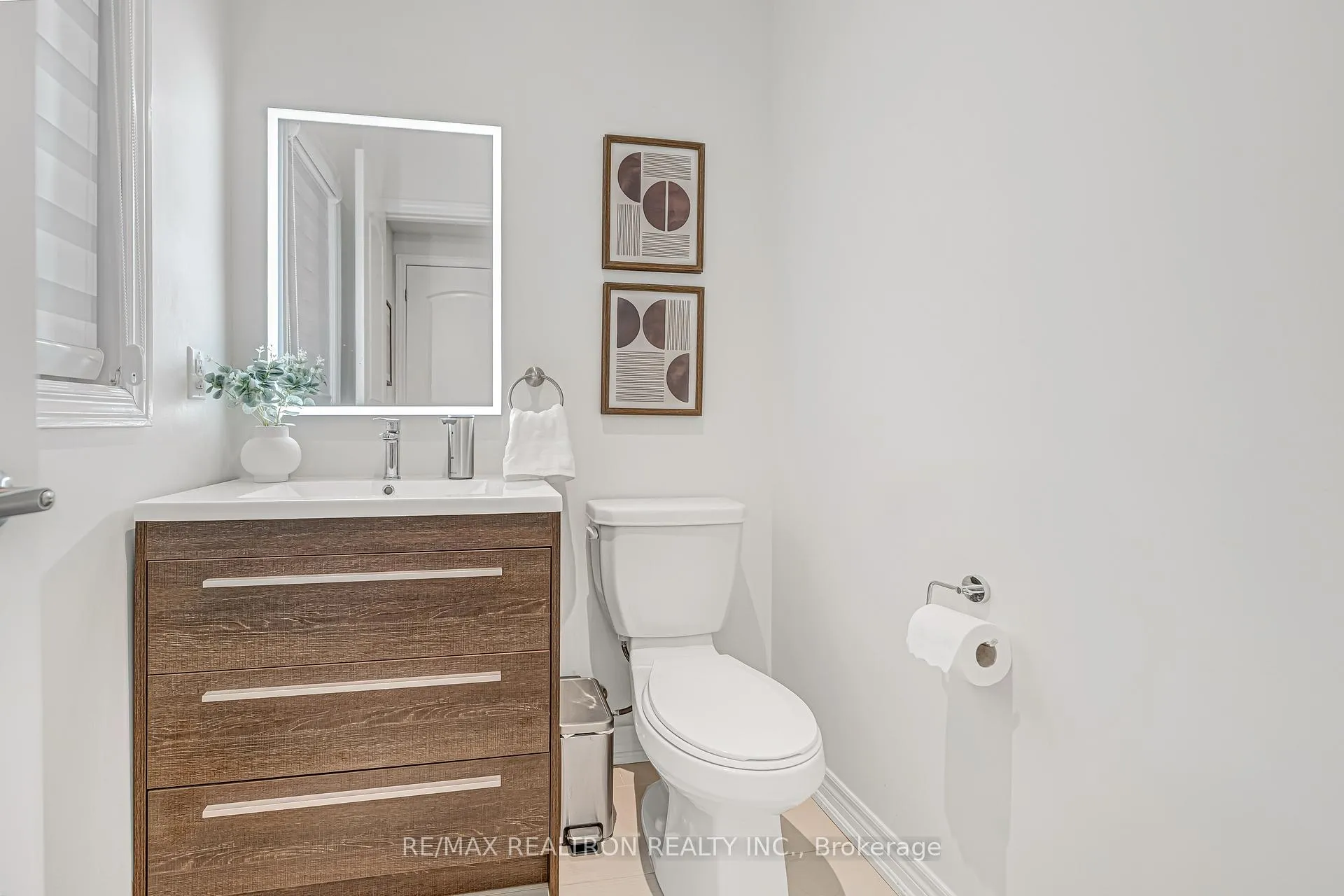 Photo 46 of 356 Hartwell Way, Aurora, Rural Aurora — HOMEH