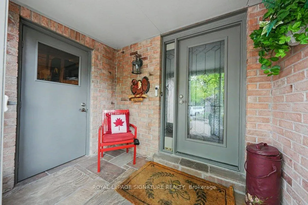 Photo 8 of 9 Beatty Crescent, Aurora, Aurora Highlands — HOMEH