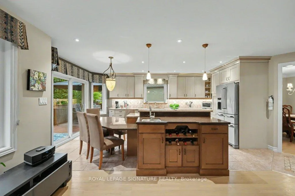 Photo 16 of 9 Beatty Crescent, Aurora, Aurora Highlands — HOMEH