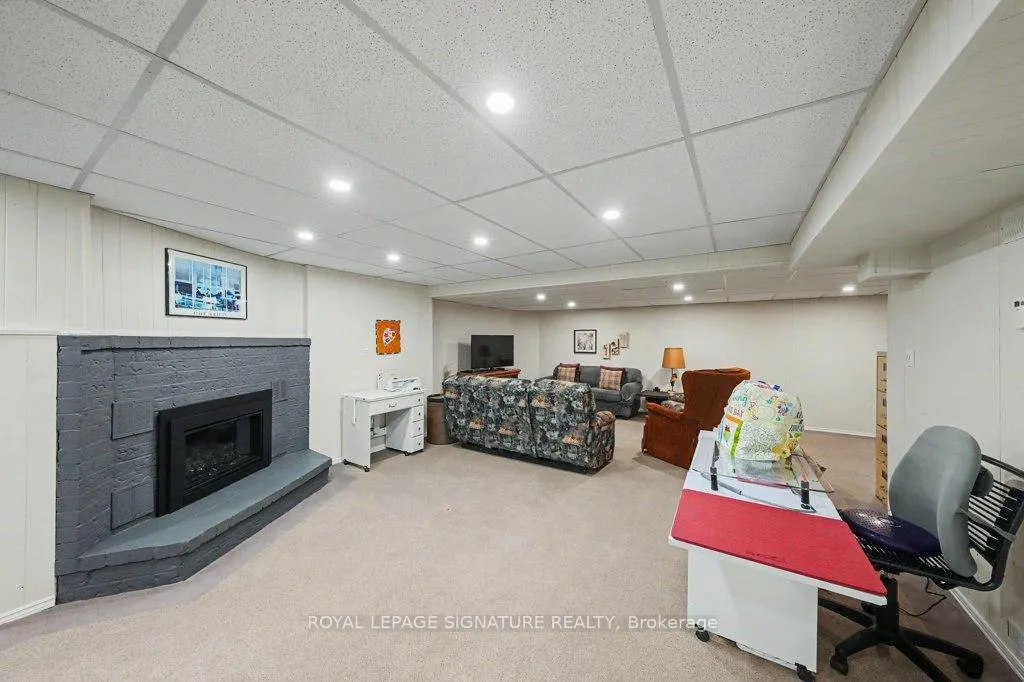 Photo 33 of 9 Beatty Crescent, Aurora, Aurora Highlands — HOMEH
