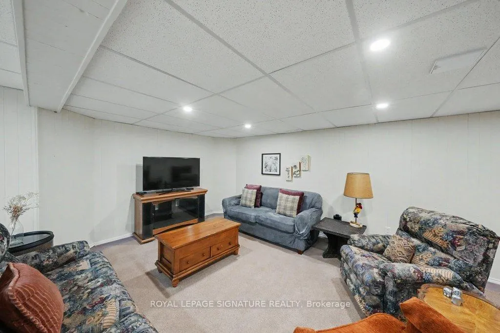 Photo 34 of 9 Beatty Crescent, Aurora, Aurora Highlands — HOMEH