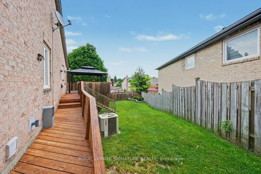Photo 42 of 9 Beatty Crescent, Aurora, Aurora Highlands — HOMEH