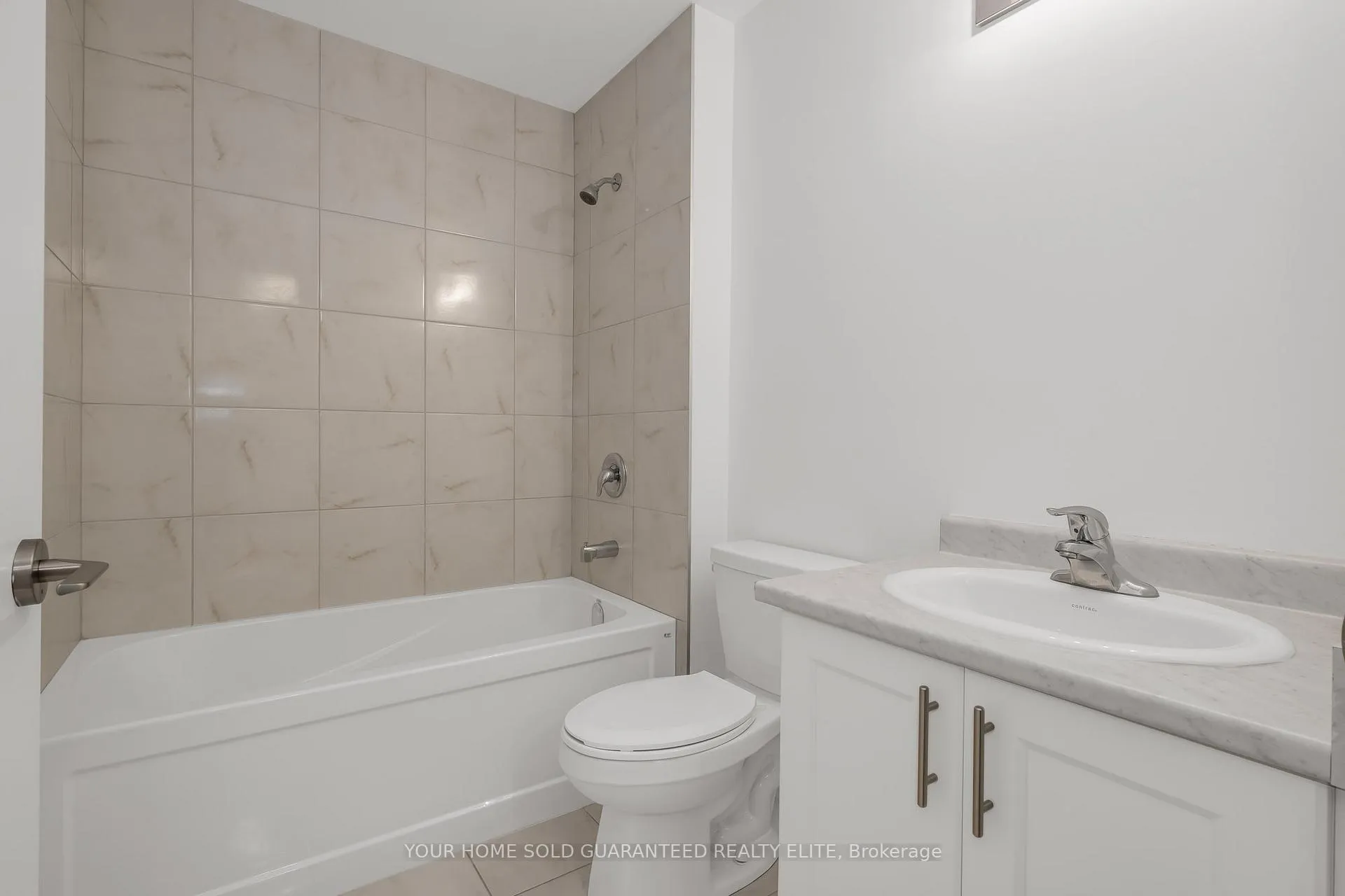 Photo 10 of Unit 211, 600 North Service Road, Hamilton, Lakeshore — HOMEH