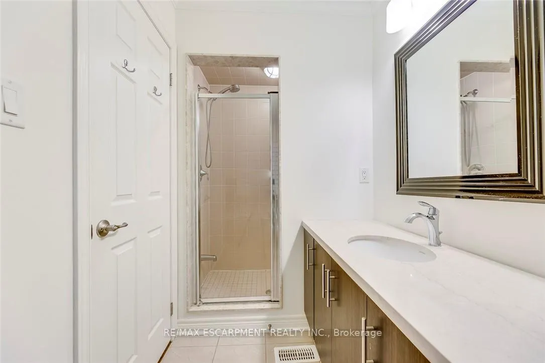 Photo 25 of 3087 Eberly Woods Drive, Oakville, Glenorchy — HOMEH