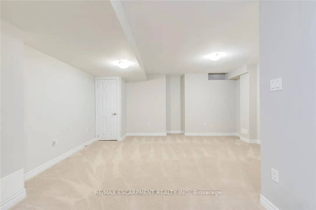 Photo 33 of 3087 Eberly Woods Drive, Oakville, Glenorchy — HOMEH