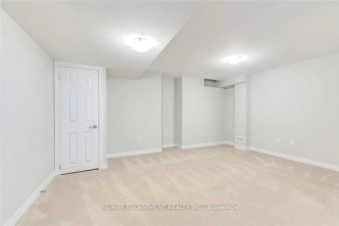 Photo 34 of 3087 Eberly Woods Drive, Oakville, Glenorchy — HOMEH