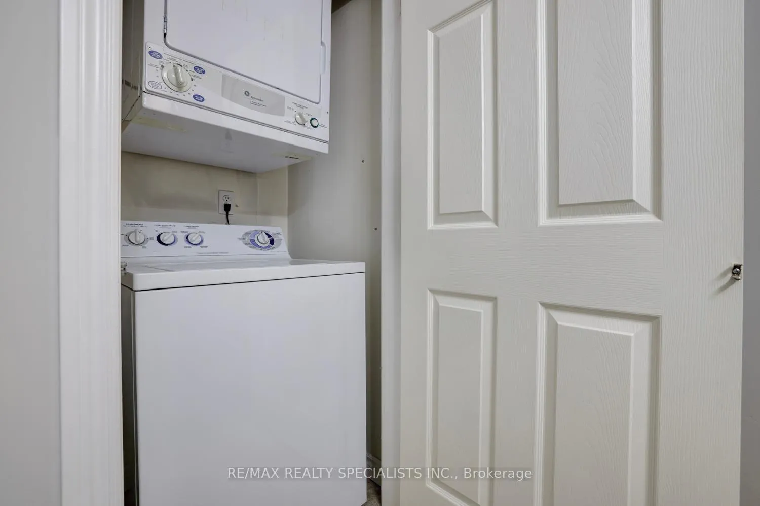 Photo 17 of Unit 107, 1490 Bishops Gate, Oakville, Glen Abbey — HOMEH