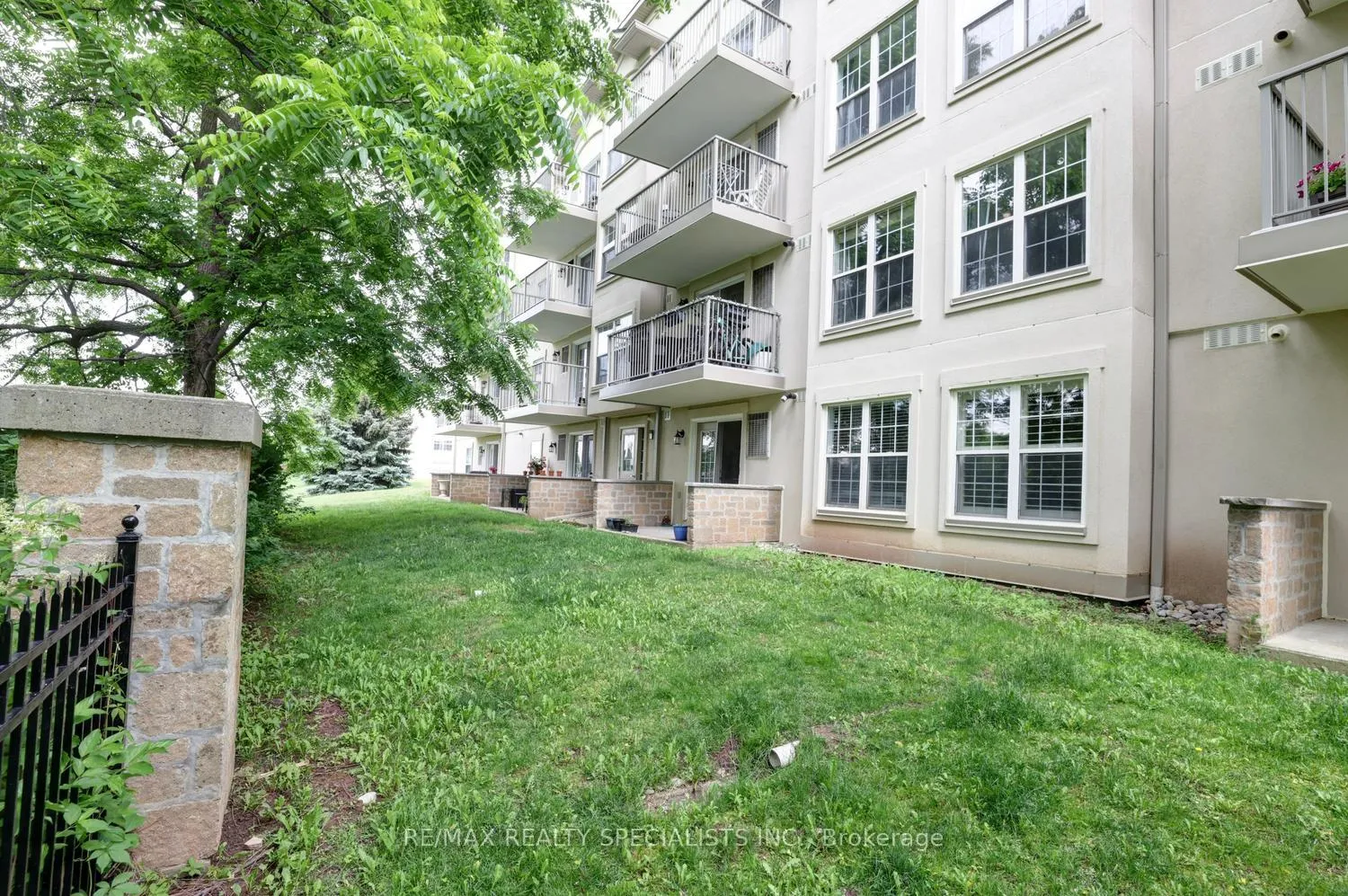 Photo 33 of Unit 107, 1490 Bishops Gate, Oakville, Glen Abbey — HOMEH