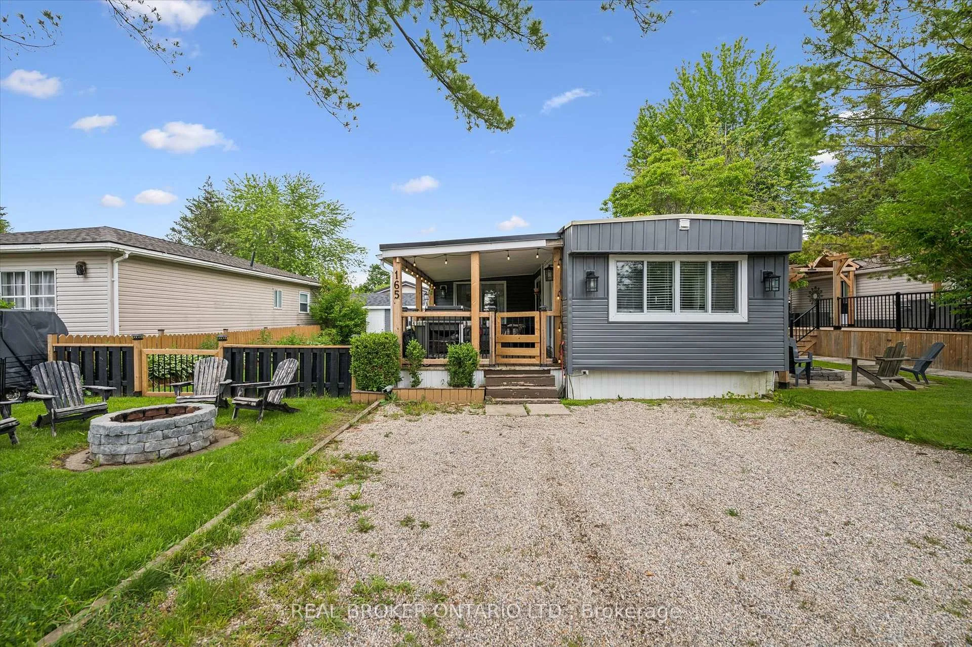 Photo 2 of 165 Cedar Crescent, Centre Wellington, Rural Centre Wellington East — HOMEH