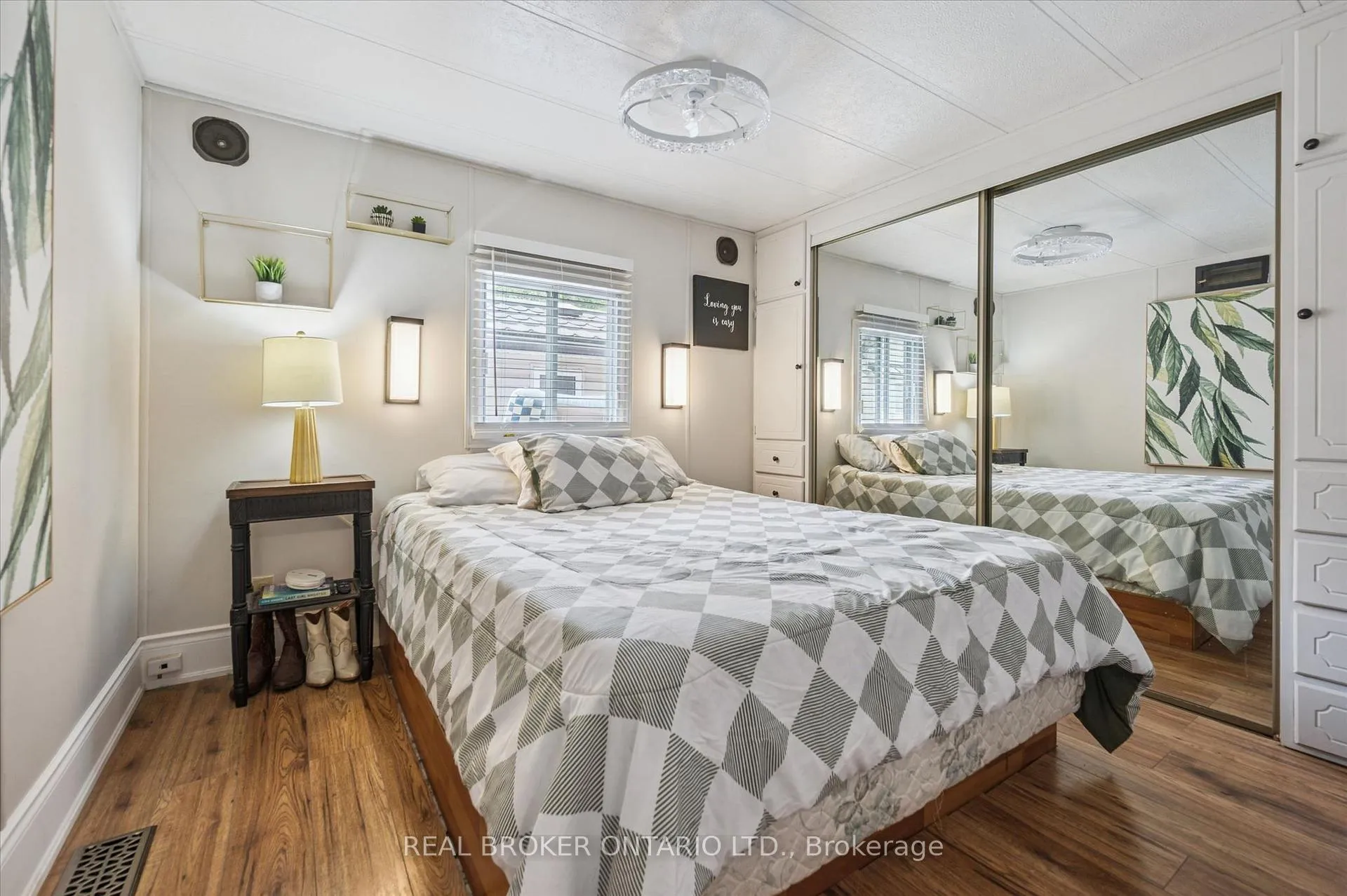 Photo 15 of 165 Cedar Crescent, Centre Wellington, Rural Centre Wellington East — HOMEH