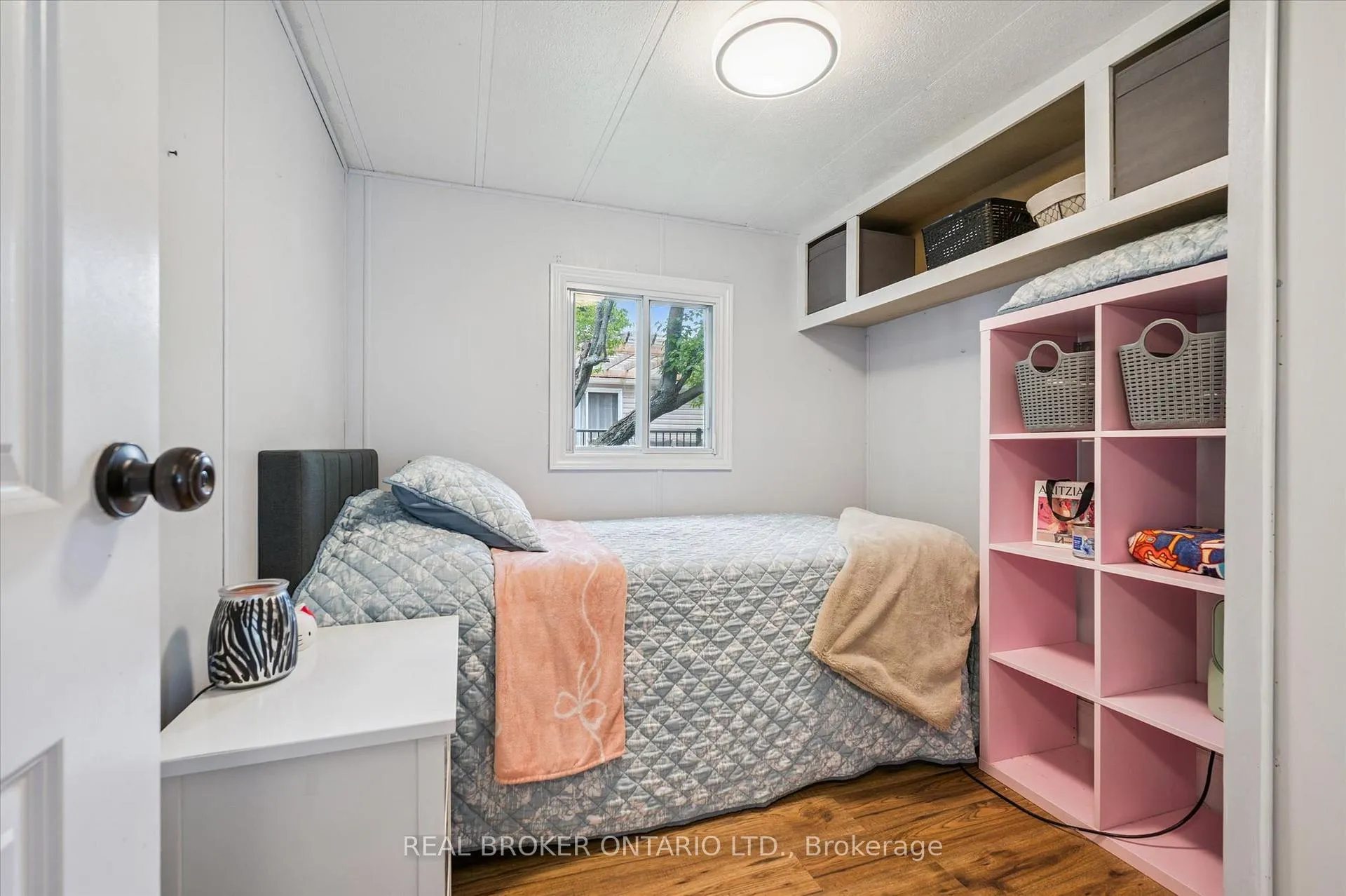Photo 16 of 165 Cedar Crescent, Centre Wellington, Rural Centre Wellington East — HOMEH