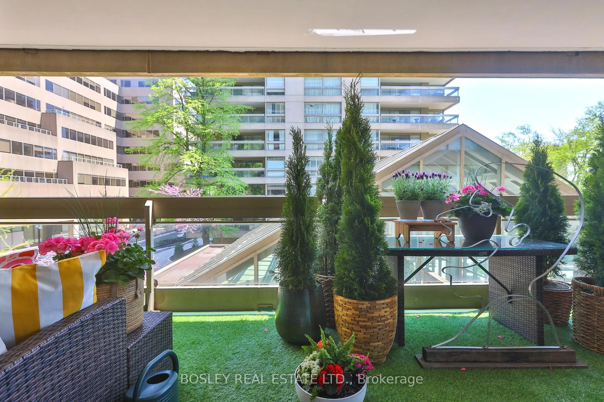 Photo 25 of Unit 306, 63 St Clair Avenue W, Toronto, Yonge-St. Clair — HOMEH