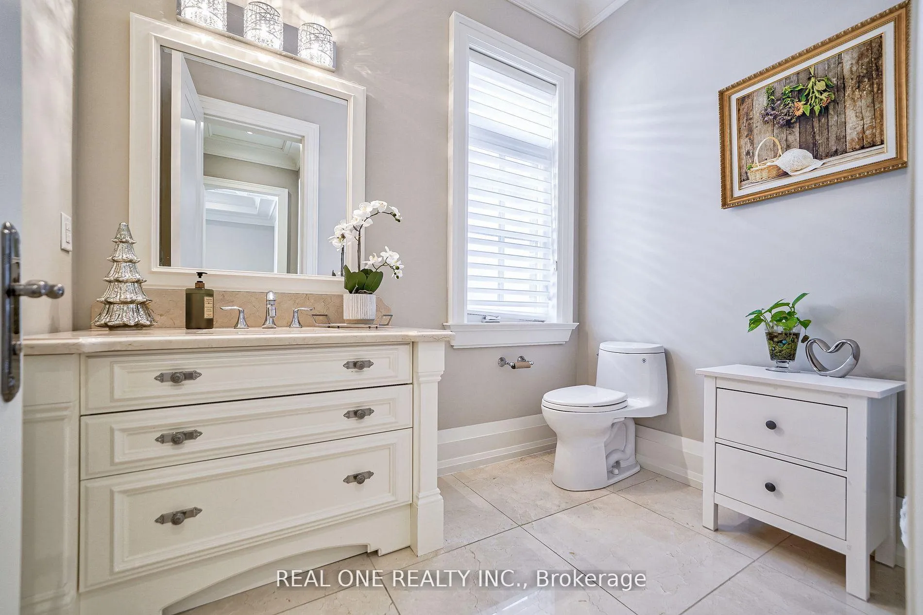 Photo 9 of 54 Davina Circle, Aurora, Aurora Estates — HOMEH