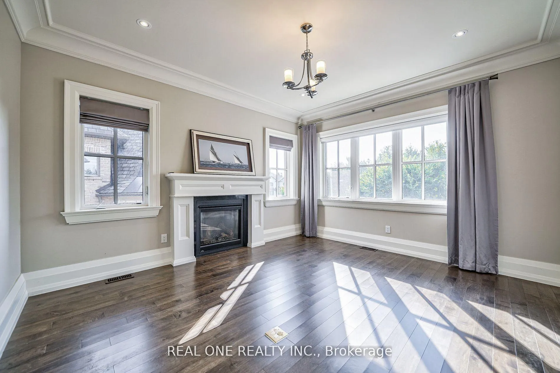 Photo 31 of 54 Davina Circle, Aurora, Aurora Estates — HOMEH