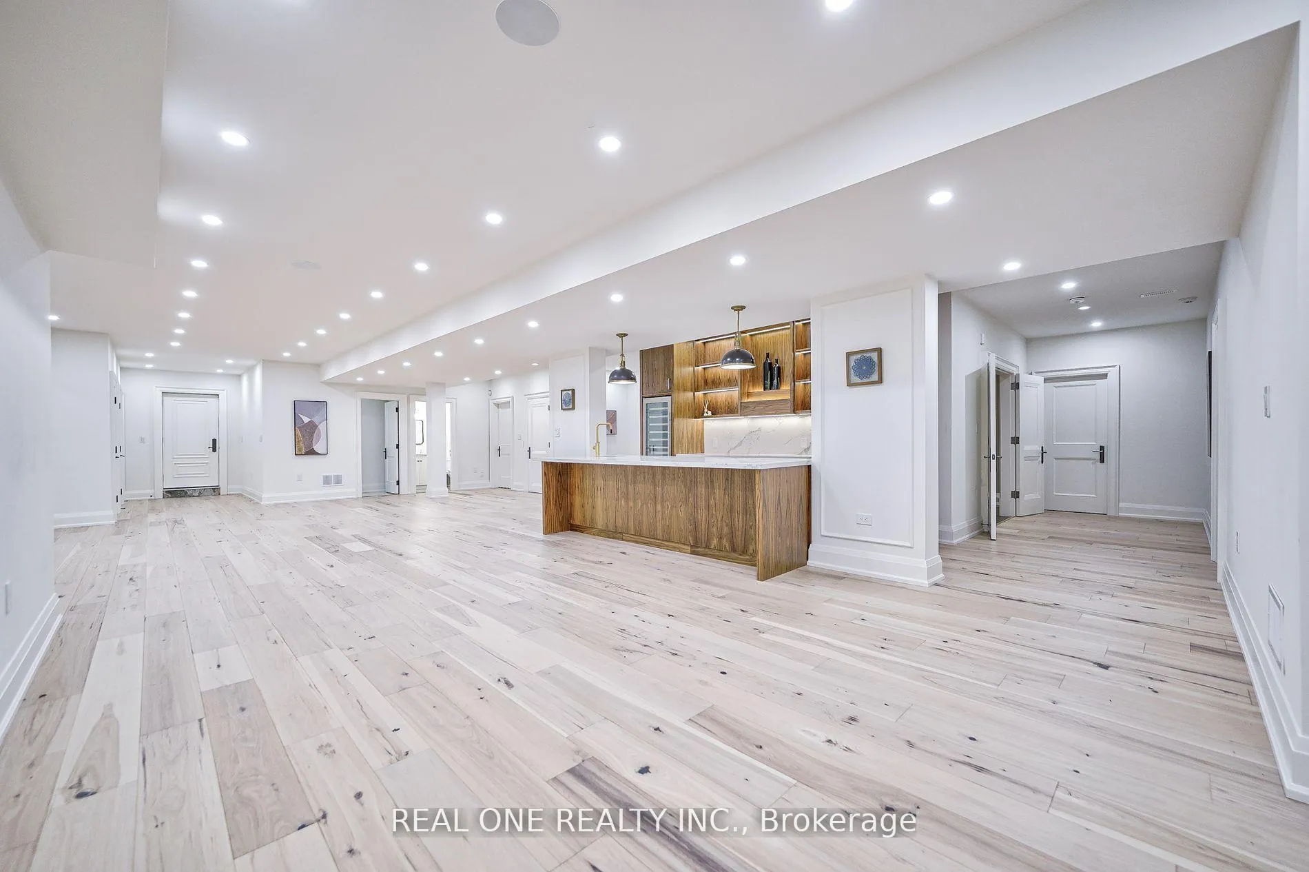 Photo 35 of 54 Davina Circle, Aurora, Aurora Estates — HOMEH