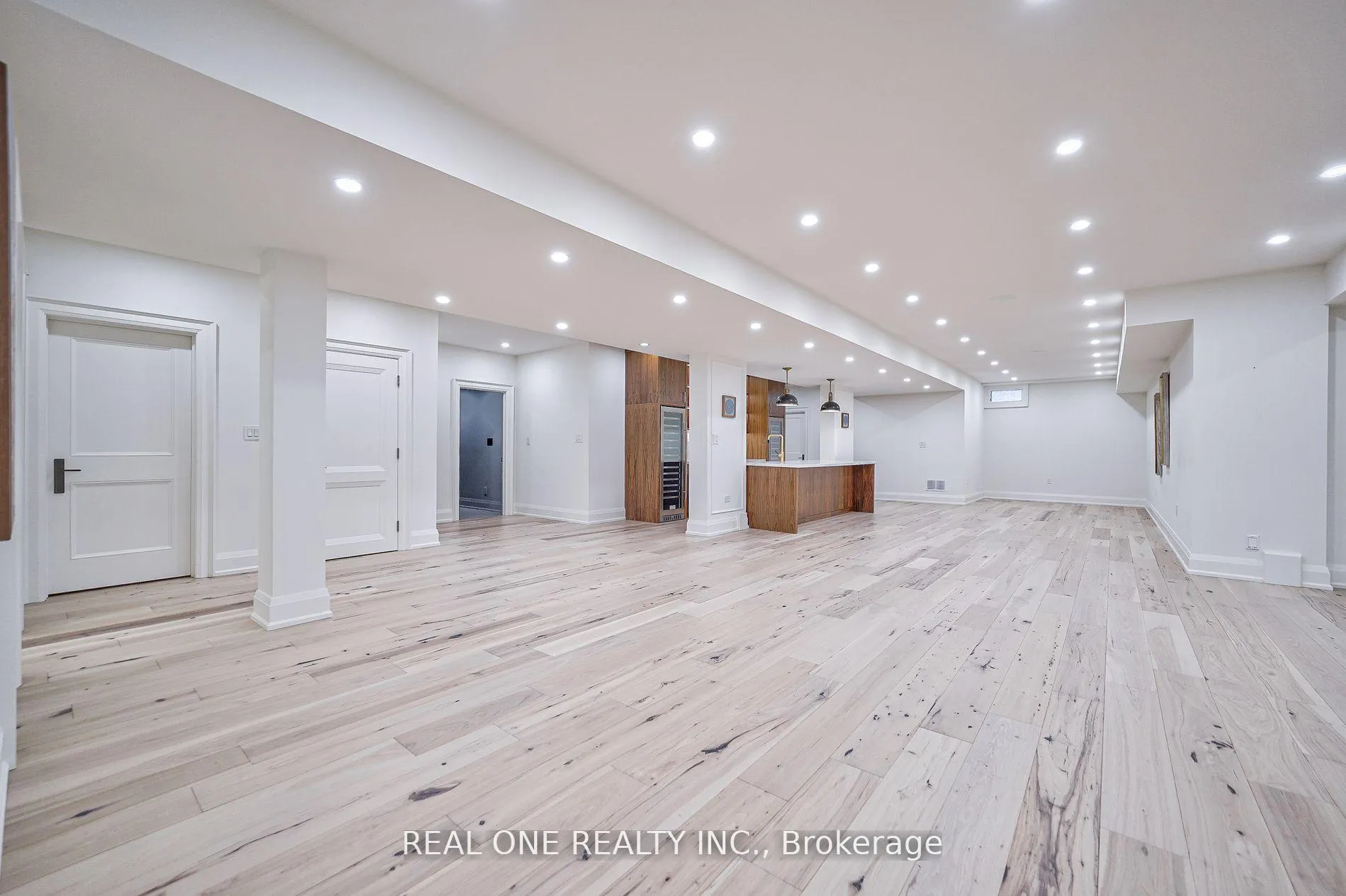 Photo 36 of 54 Davina Circle, Aurora, Aurora Estates — HOMEH