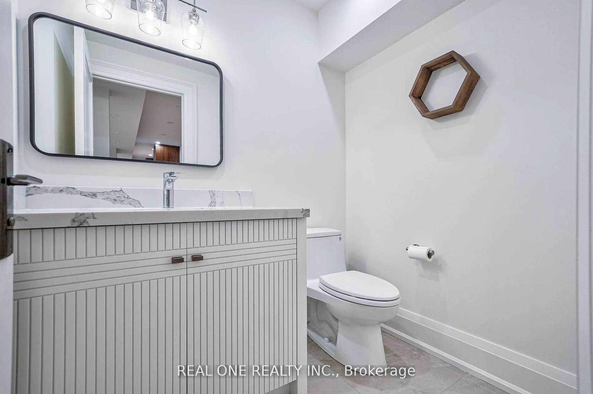 Photo 38 of 54 Davina Circle, Aurora, Aurora Estates — HOMEH