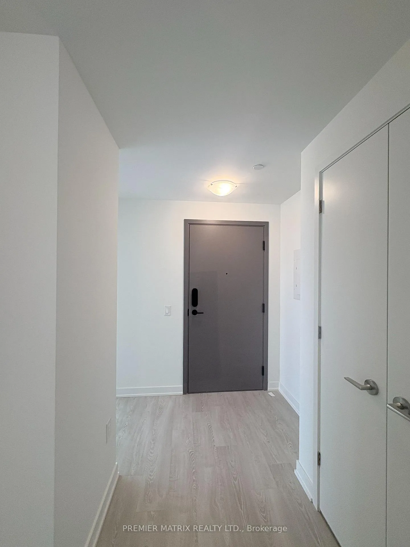 Front of Unit 1403, 634 Church Street