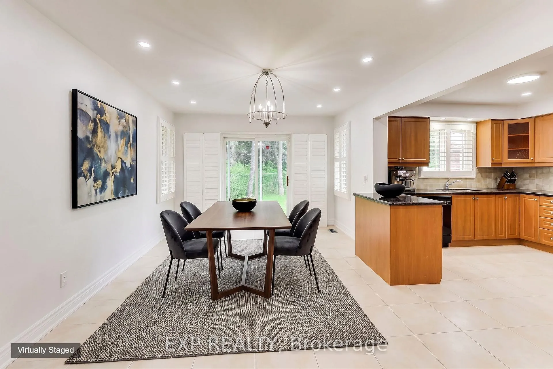 Photo 10 of 4 Leatherhead Court, Brampton, Westgate — HOMEH