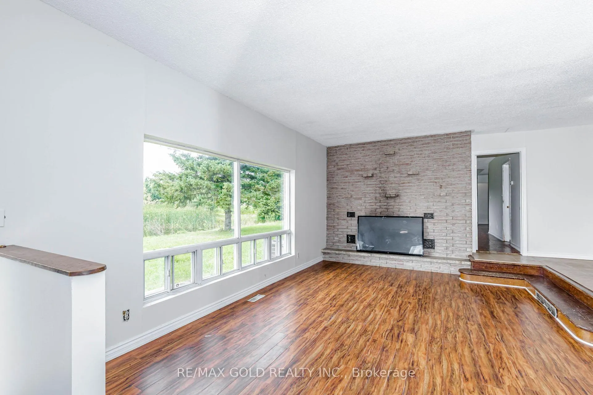 Photo 9 of 255505 9th Line, Amaranth, Rural Amaranth — HOMEH