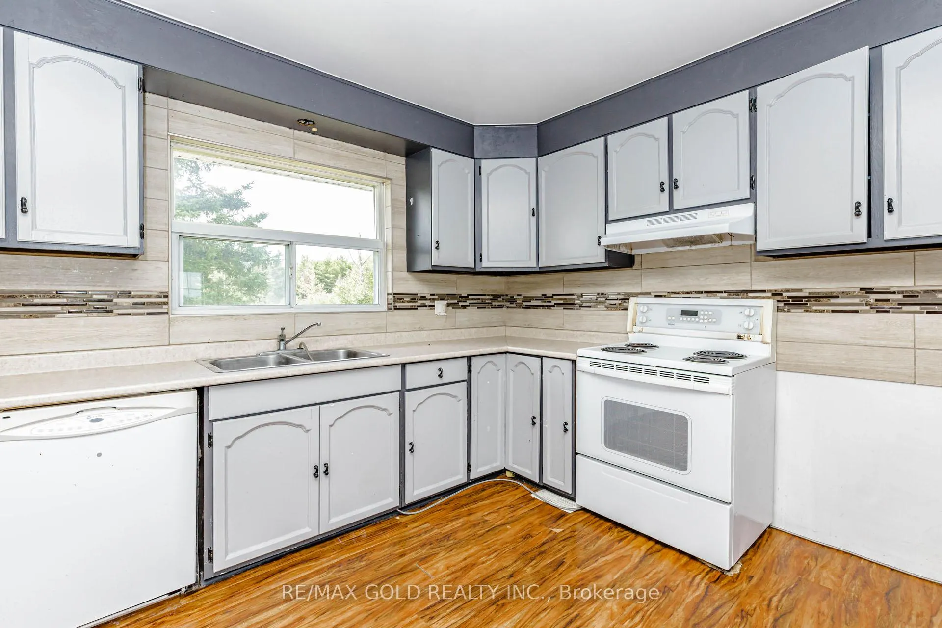 Photo 15 of 255505 9th Line, Amaranth, Rural Amaranth — HOMEH