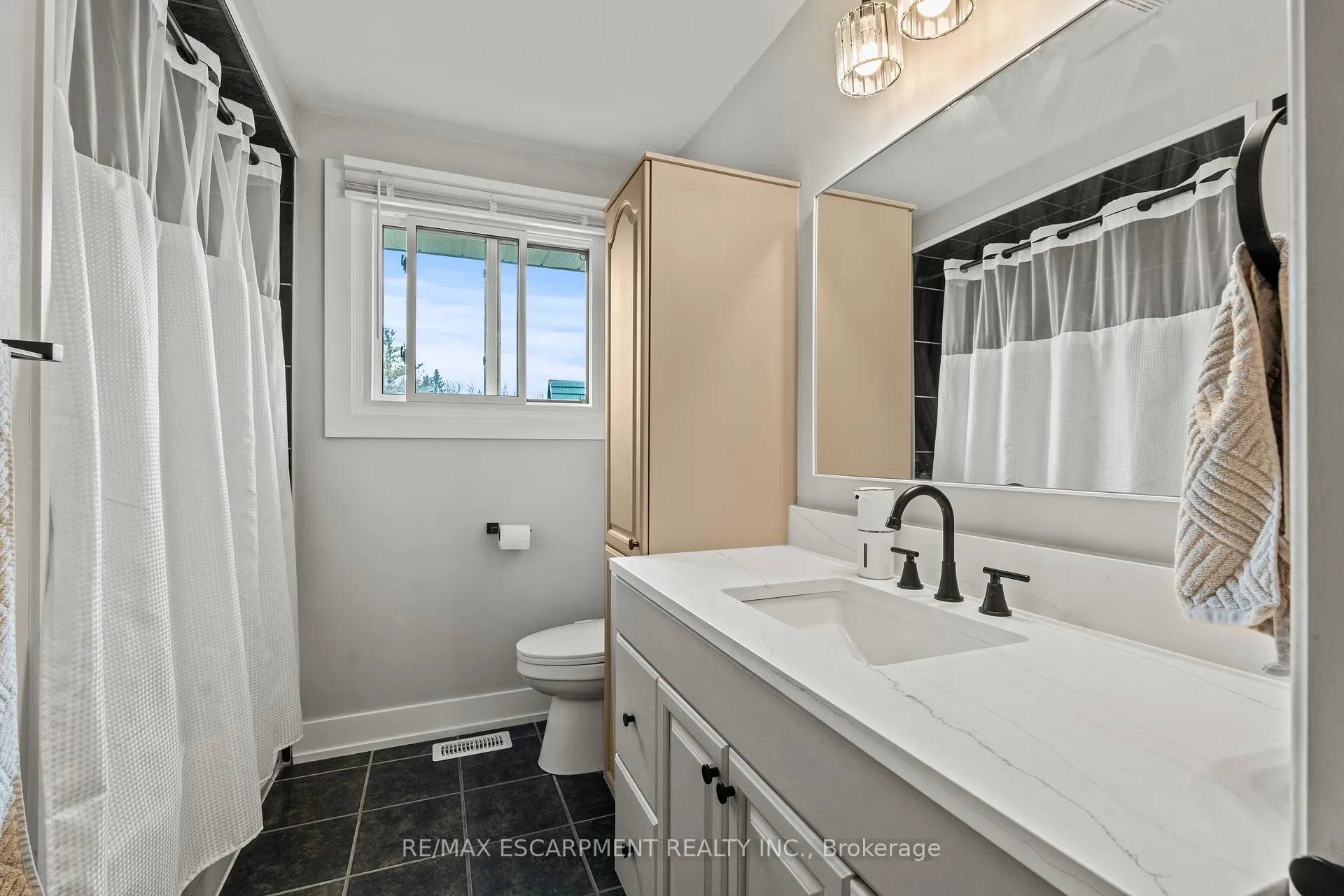 Photo 24 of 5090 Blackheath Road, Hamilton, Rural Glanbrook — HOMEH