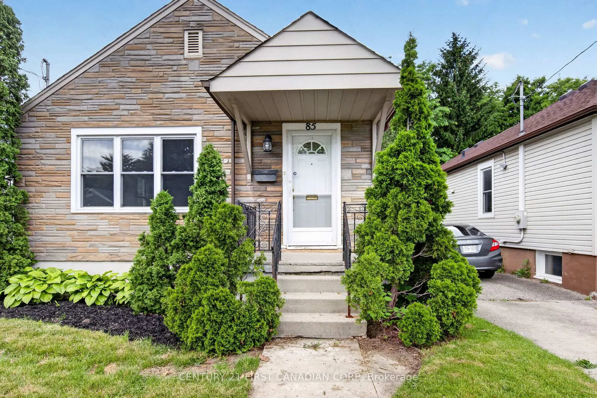 Front of 85 Josephine Street