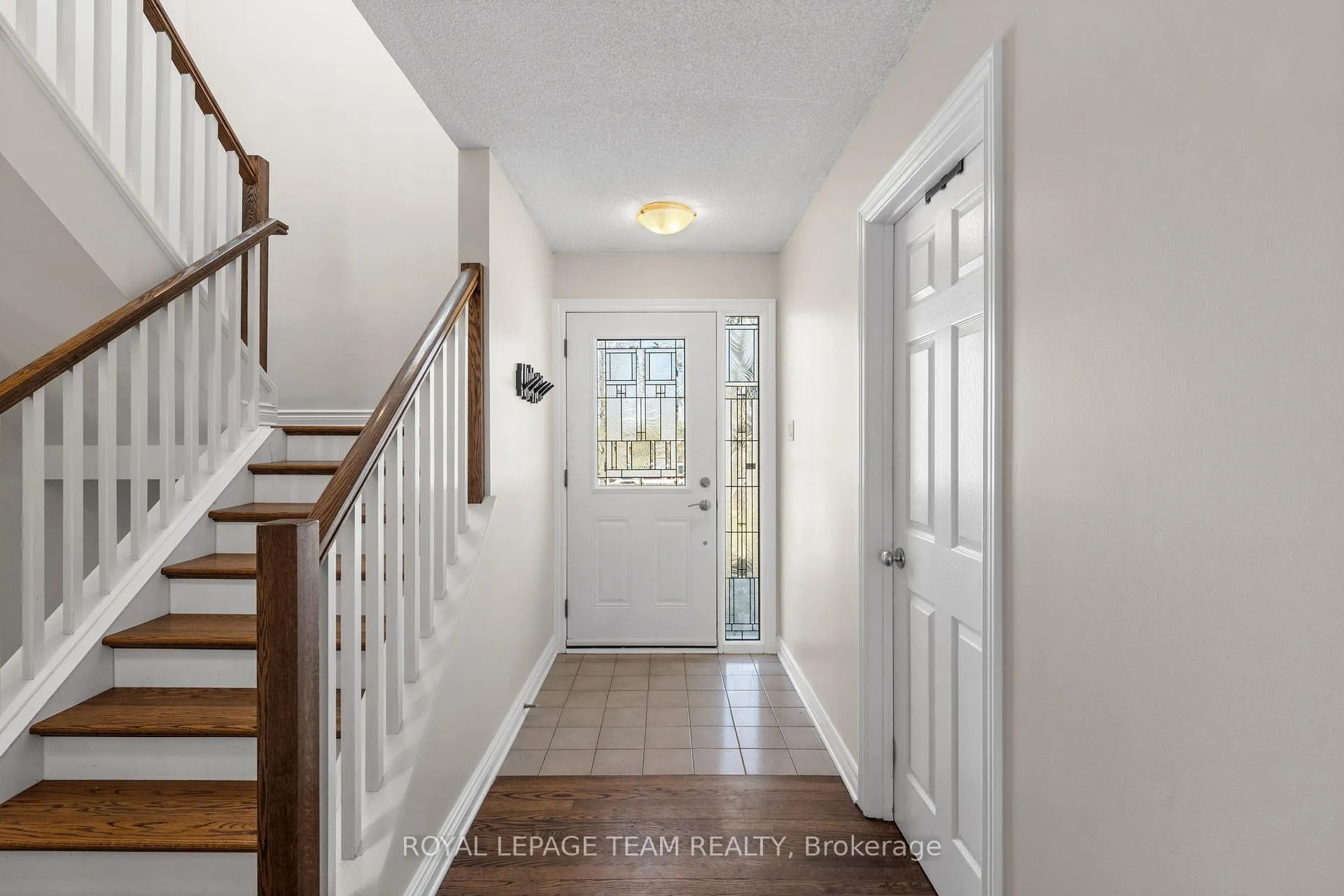 Photo 2 of 1081 Boucher Crescent, Ottawa, Manotick South to Roger Stevens — HOMEH