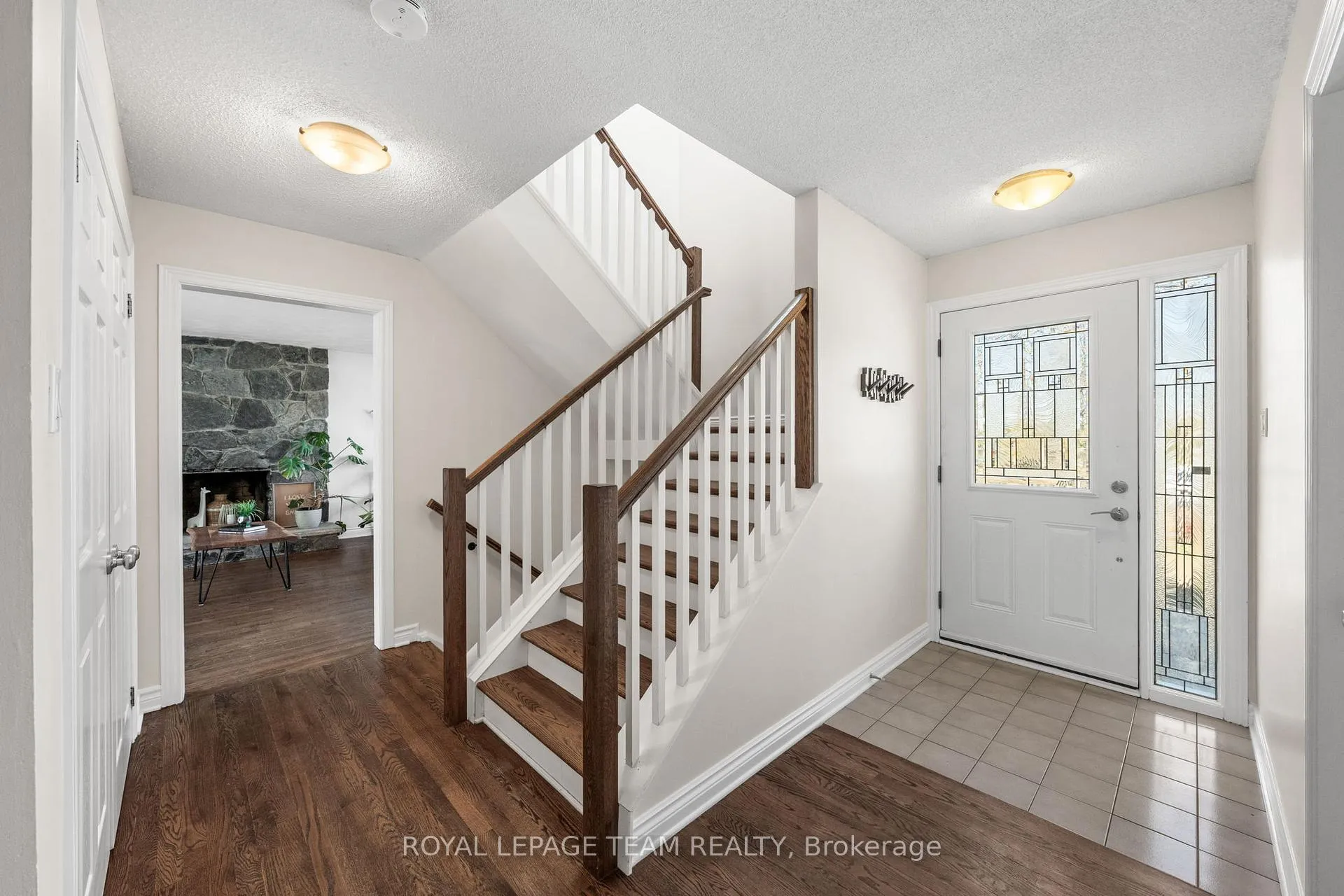 Photo 3 of 1081 Boucher Crescent, Ottawa, Manotick South to Roger Stevens — HOMEH