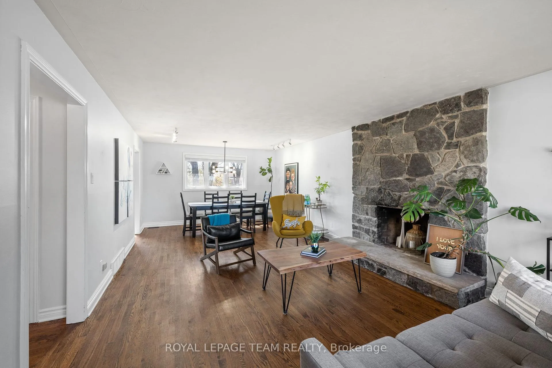 Photo 7 of 1081 Boucher Crescent, Ottawa, Manotick South to Roger Stevens — HOMEH