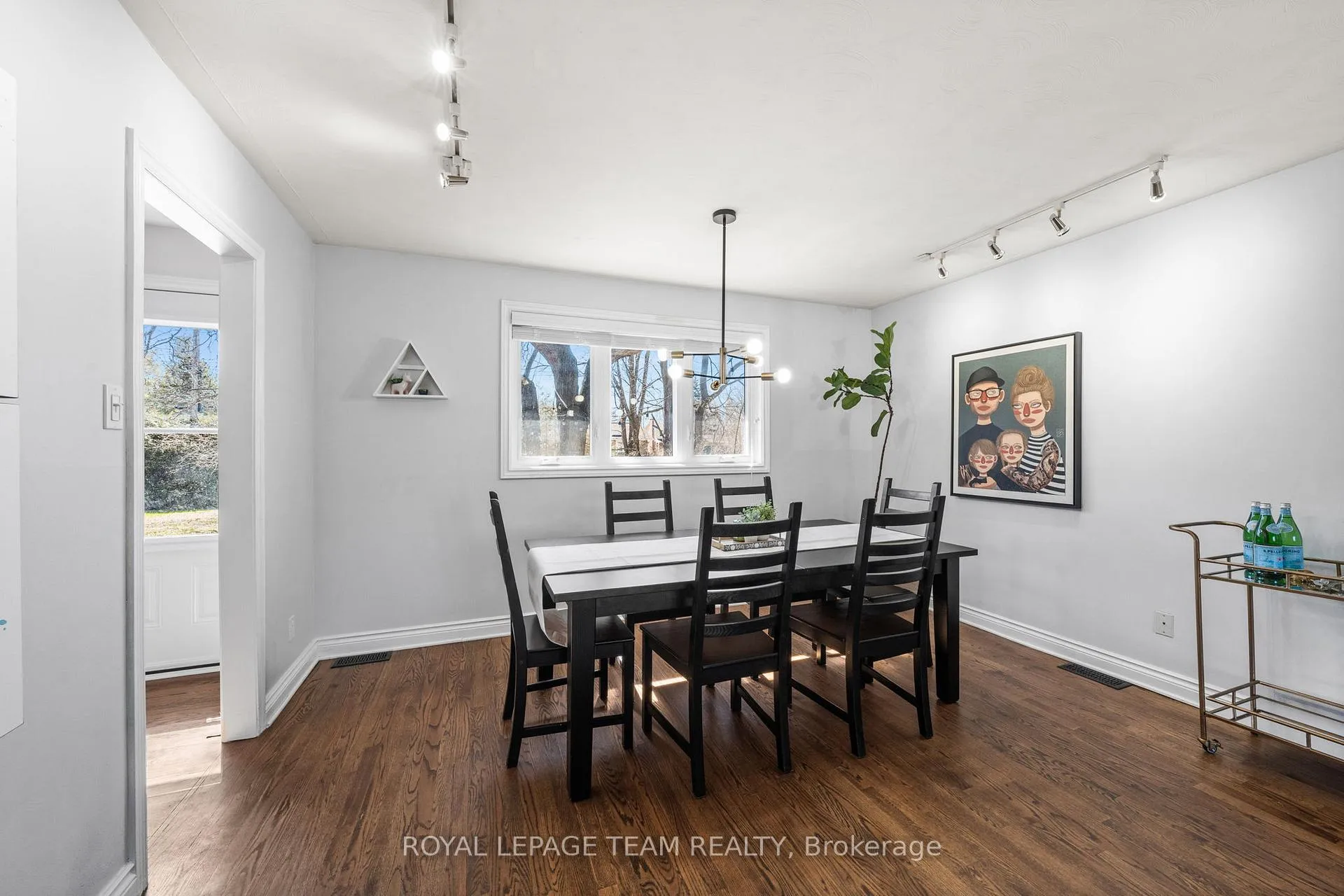 Photo 8 of 1081 Boucher Crescent, Ottawa, Manotick South to Roger Stevens — HOMEH