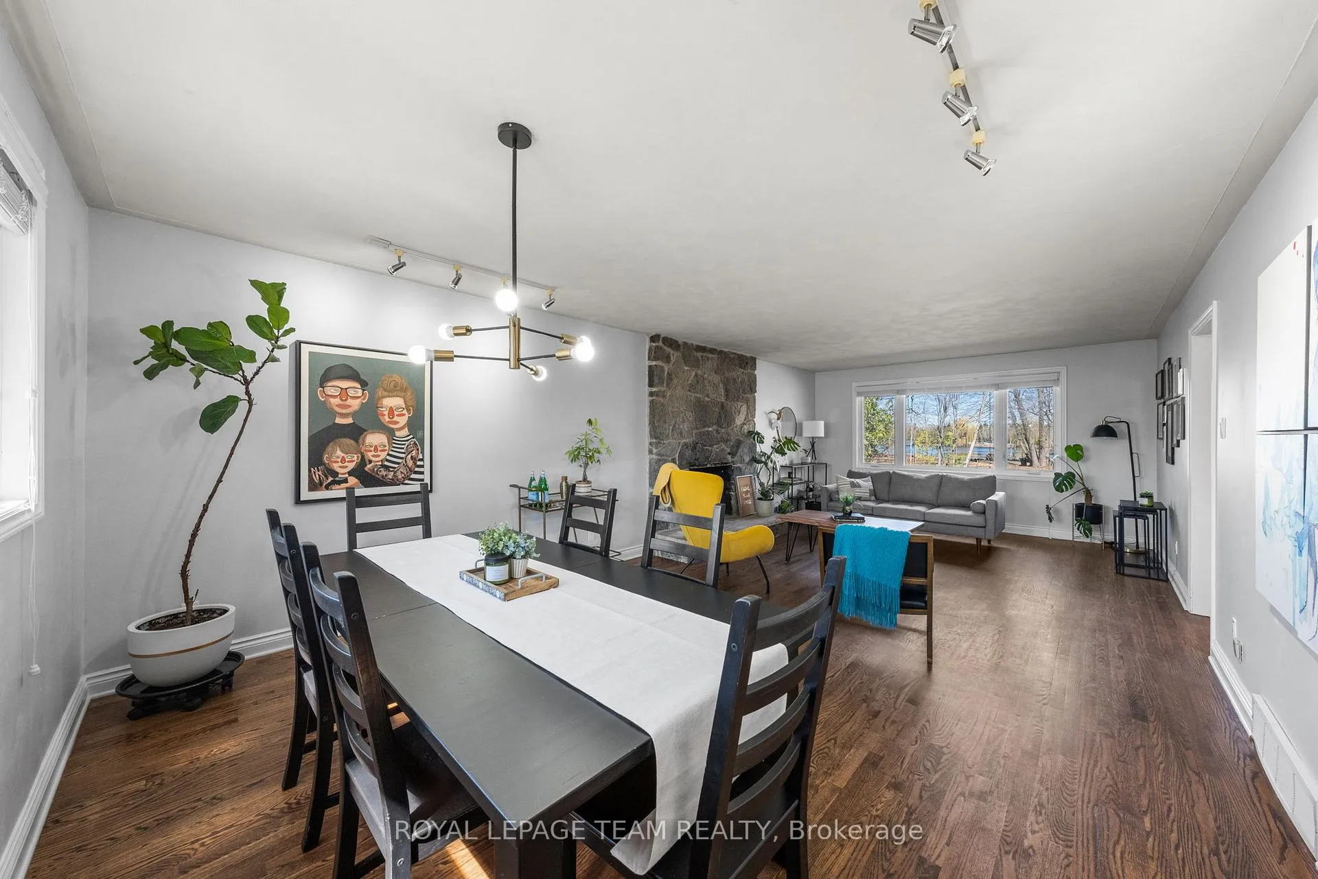 Photo 9 of 1081 Boucher Crescent, Ottawa, Manotick South to Roger Stevens — HOMEH