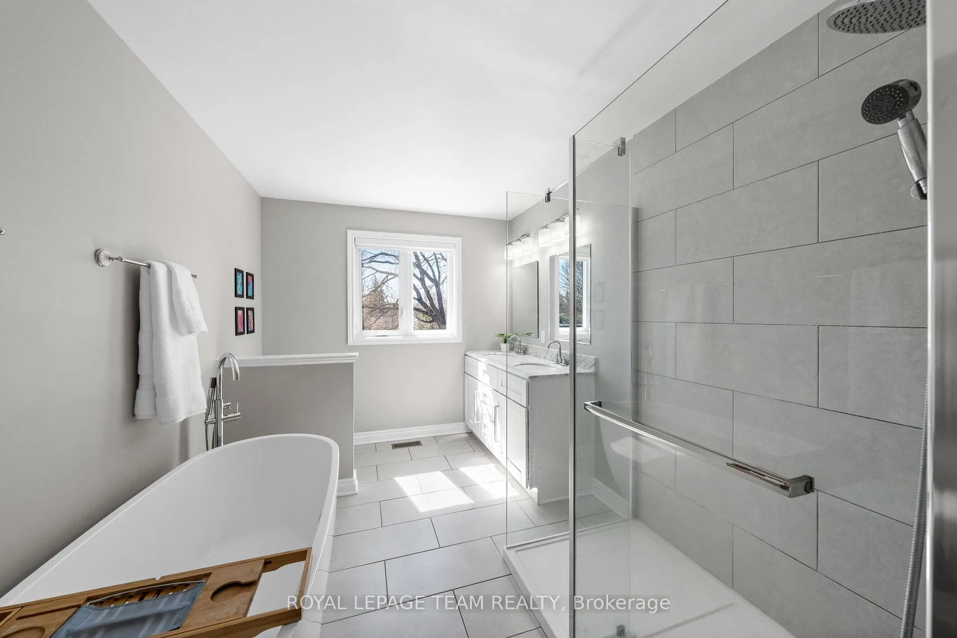 Photo 23 of 1081 Boucher Crescent, Ottawa, Manotick South to Roger Stevens — HOMEH