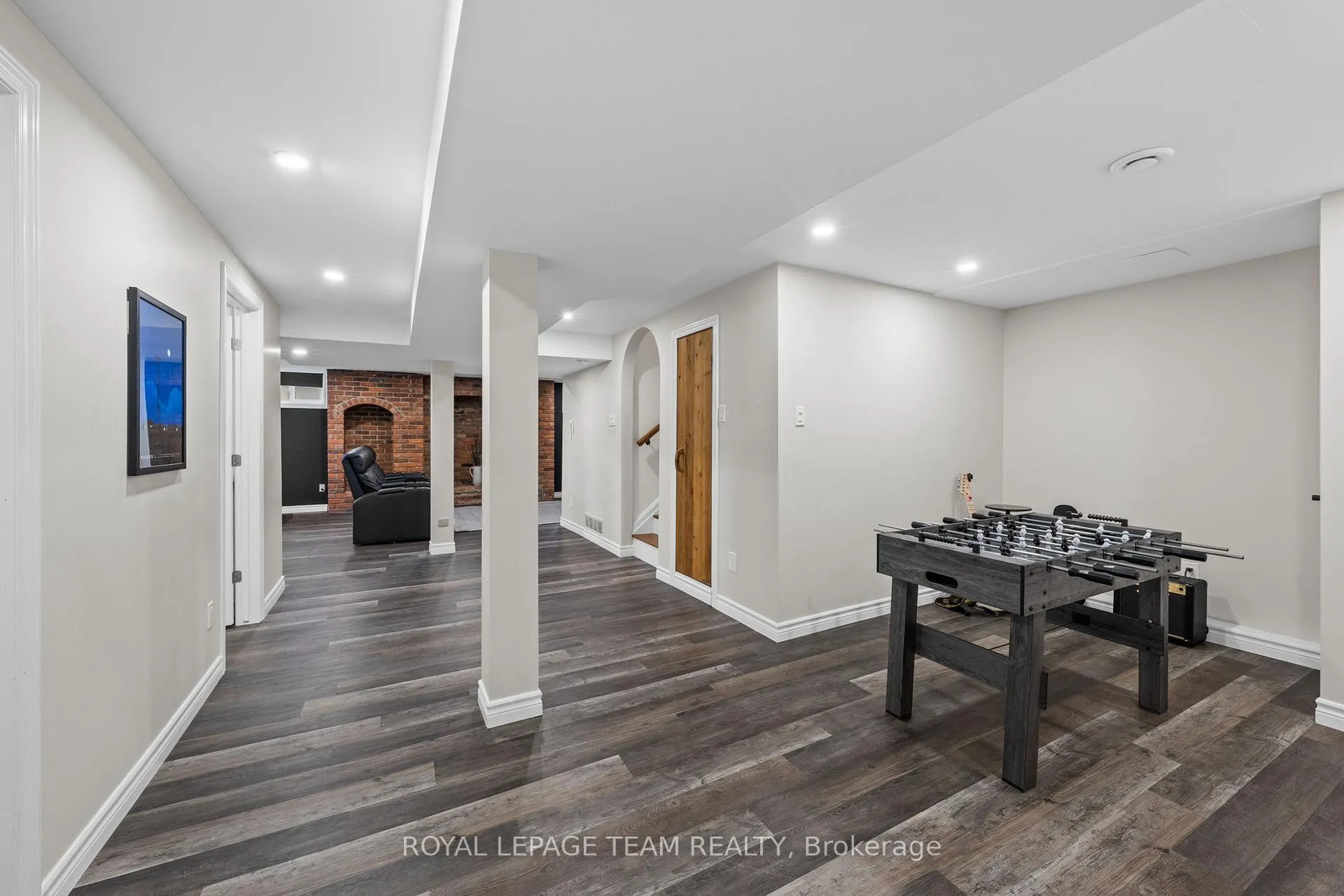 Photo 34 of 1081 Boucher Crescent, Ottawa, Manotick South to Roger Stevens — HOMEH