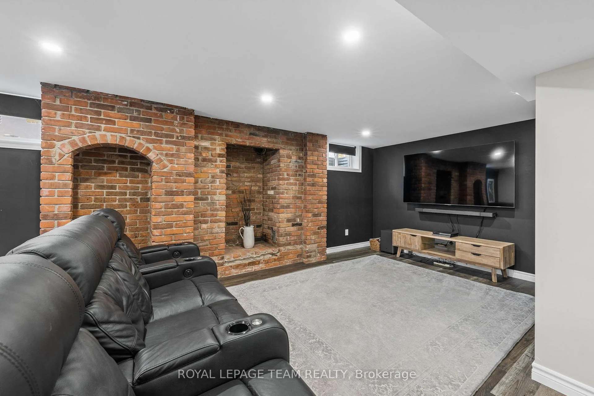 Photo 37 of 1081 Boucher Crescent, Ottawa, Manotick South to Roger Stevens — HOMEH