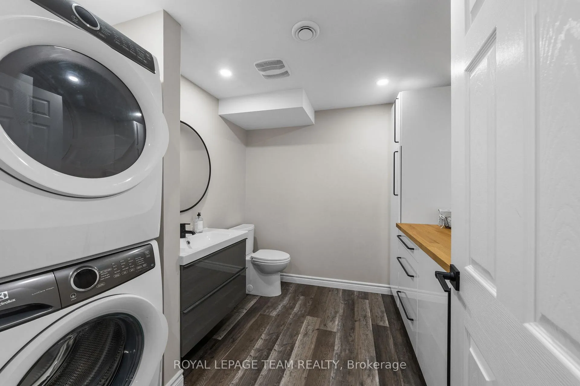 Photo 39 of 1081 Boucher Crescent, Ottawa, Manotick South to Roger Stevens — HOMEH