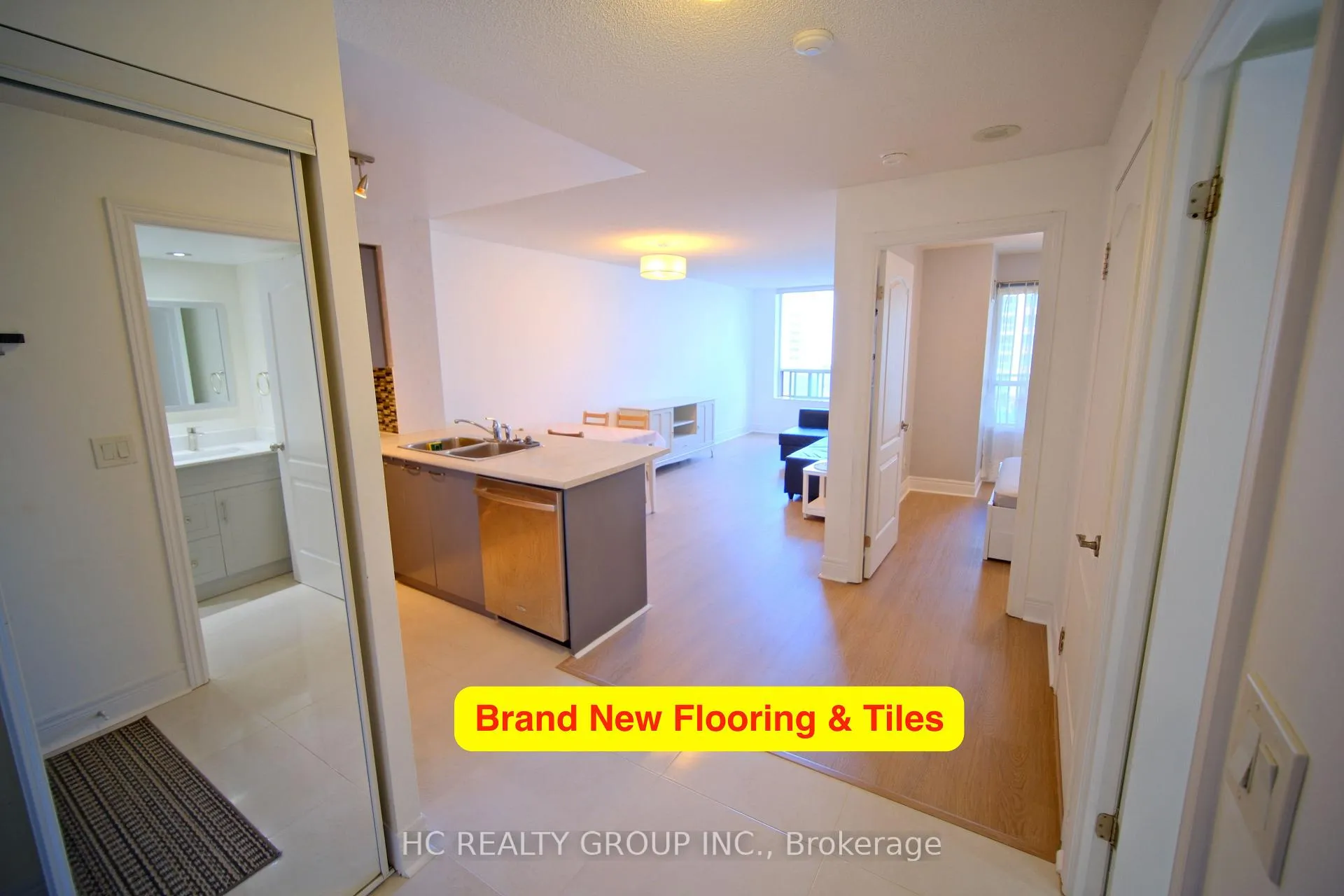 Photo 3 of Unit 722, 62 Suncrest Boulevard, Markham, Commerce Valley — HOMEH