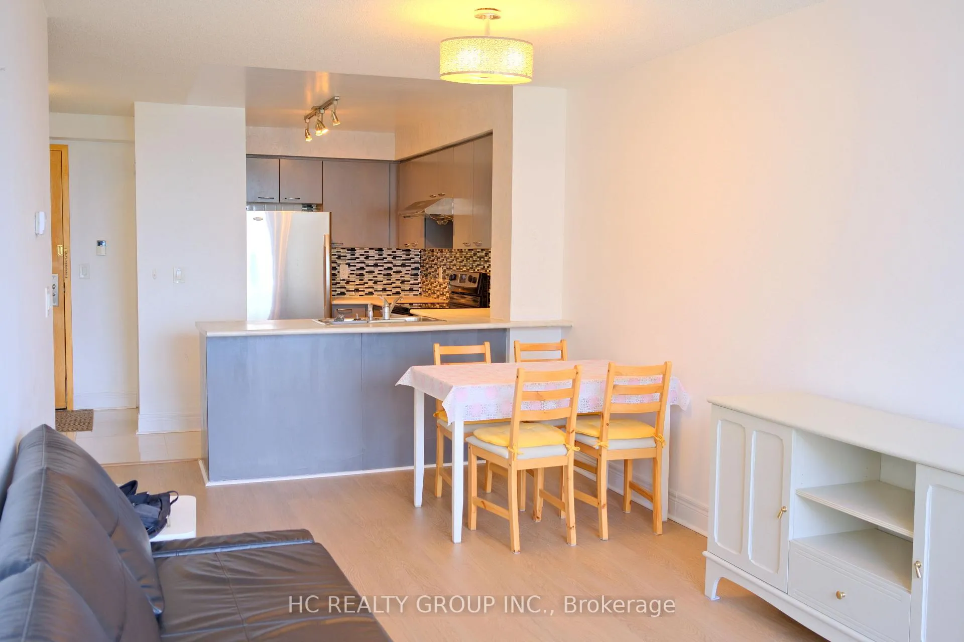 Photo 5 of Unit 722, 62 Suncrest Boulevard, Markham, Commerce Valley — HOMEH