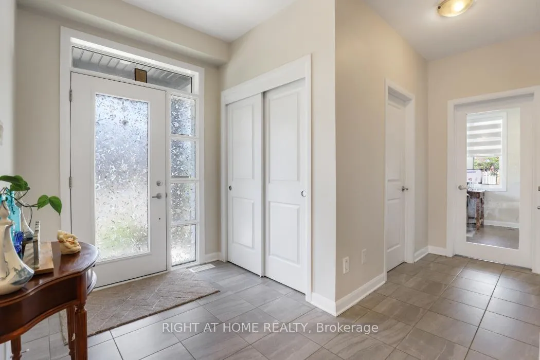 Photo 4 of 900 Serrano Street, Ottawa, Avalon East — HOMEH