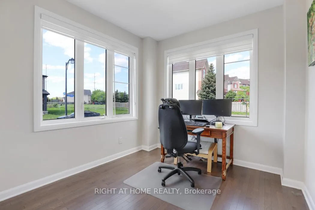 Photo 8 of 900 Serrano Street, Ottawa, Avalon East — HOMEH