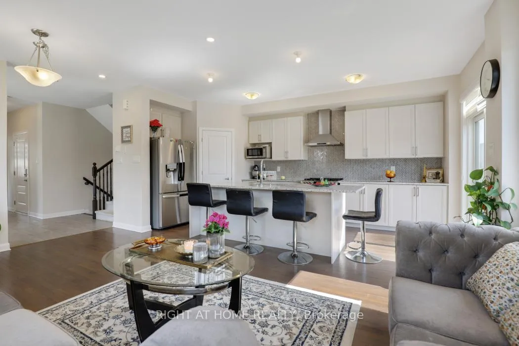 Photo 9 of 900 Serrano Street, Ottawa, Avalon East — HOMEH