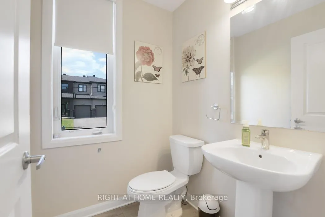 Photo 12 of 900 Serrano Street, Ottawa, Avalon East — HOMEH