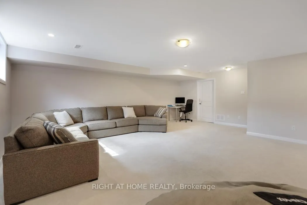 Photo 31 of 900 Serrano Street, Ottawa, Avalon East — HOMEH
